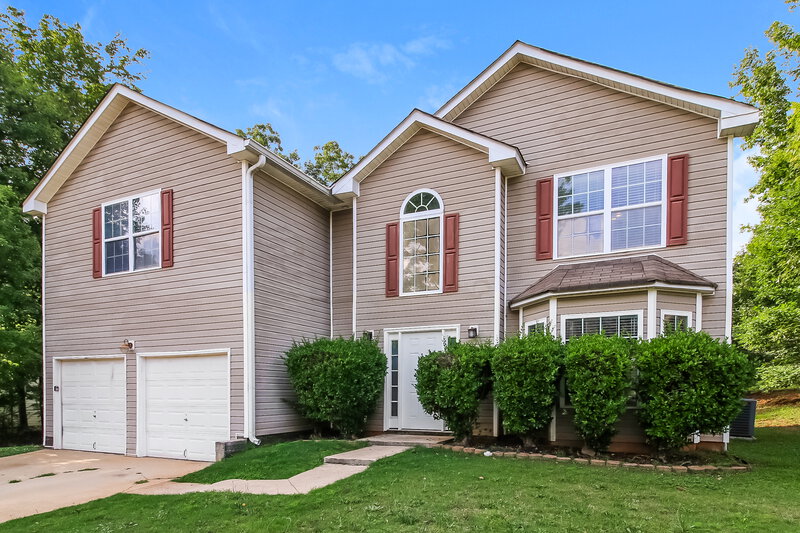 2,300/Mo, 412 Peterson Dr Stockbridge, GA 30281 Front View