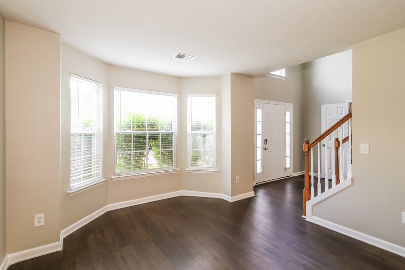 2,300/Mo, 412 Peterson Dr Stockbridge, GA 30281 Living Room View