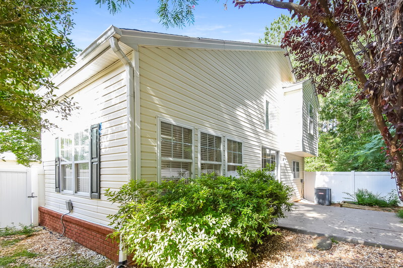 2,080/Mo, 1204 W Oaks Way Woodstock, GA 30188 Rear View