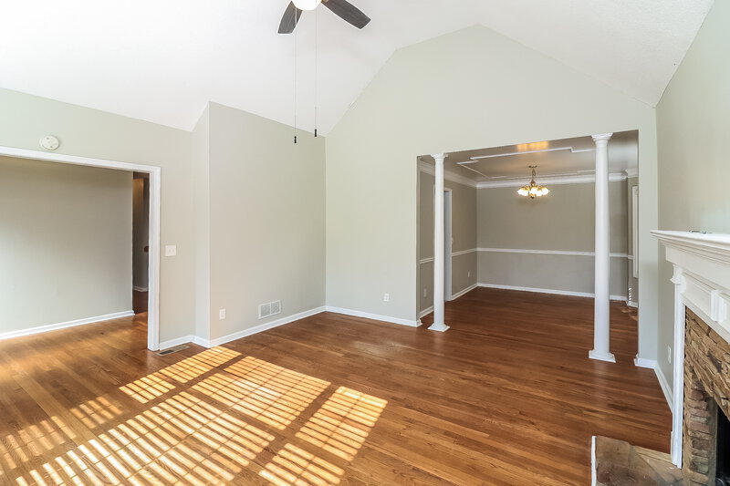 2,600/Mo, 2054 Spicers Ln Woodstock, GA 30189 Dining Room View