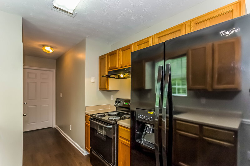 2,600/Mo, 104 Whistle Way Locust Grove, GA 30248 Kitchen View 3