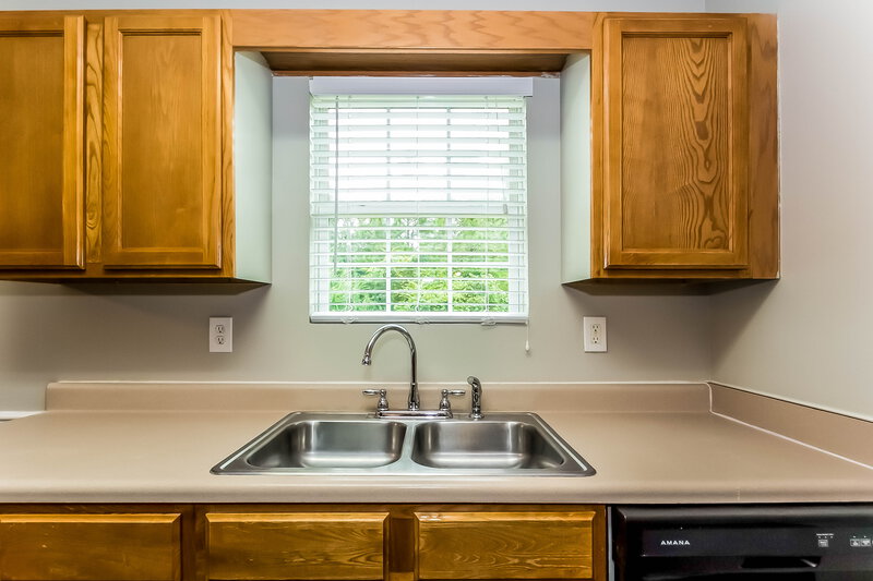 2,600/Mo, 104 Whistle Way Locust Grove, GA 30248 Kitchen View 4