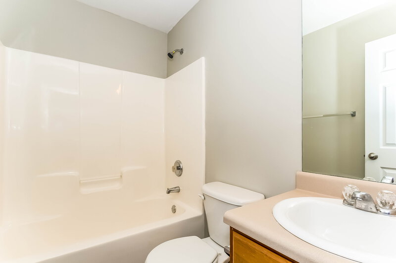 2,600/Mo, 104 Whistle Way Locust Grove, GA 30248 Bedroom View 4