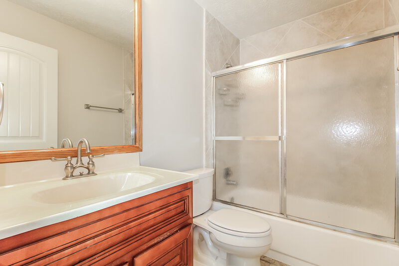 2,465/Mo, 10165 Rillridge Ct Alpharetta, GA 30022 Main Bathroom View