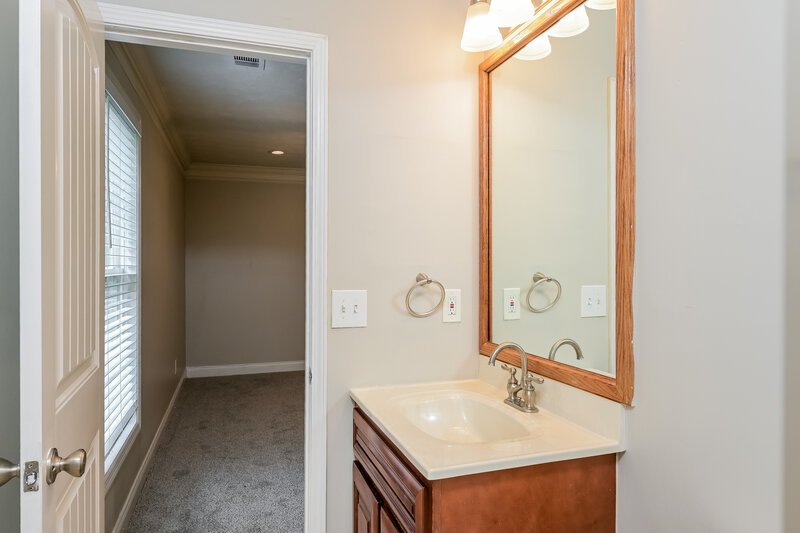 2,660/Mo, 10165 Rillridge Ct Alpharetta, GA 30022 Main Bathroom View 2