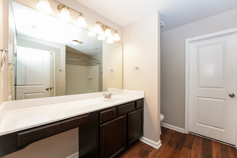 2,150/Mo, 4110 Dale Drive SE Conyers, GA 30013 Main Bathroom View