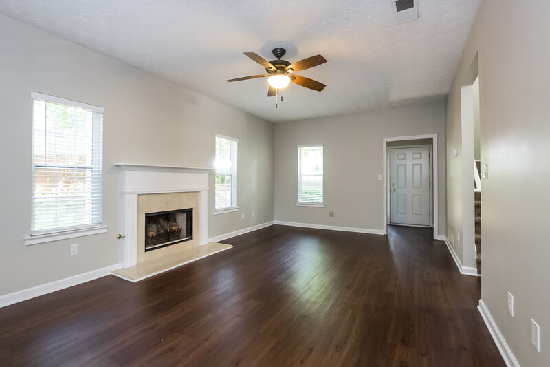 3,030/Mo, 2721 Windsor Ct NW Kennesaw, GA 30144 Living Room View 2