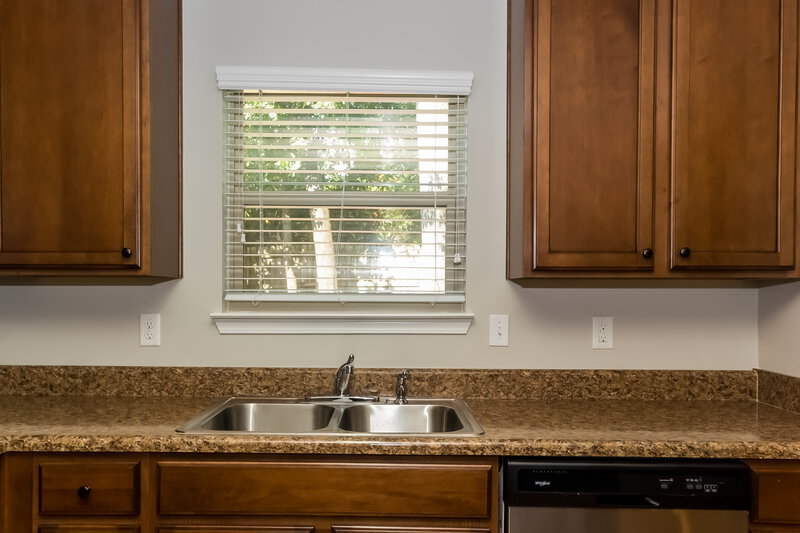 2,065/Mo, 14 Rockcress Ct Newnan, GA 30263 Kitchen View 3