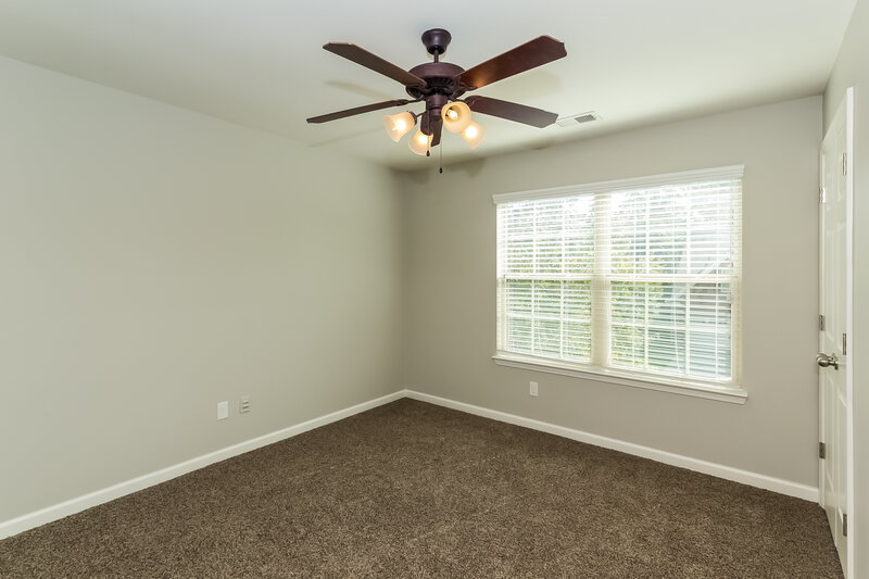 2,065/Mo, 14 Rockcress Ct Newnan, GA 30263 Bedroom View