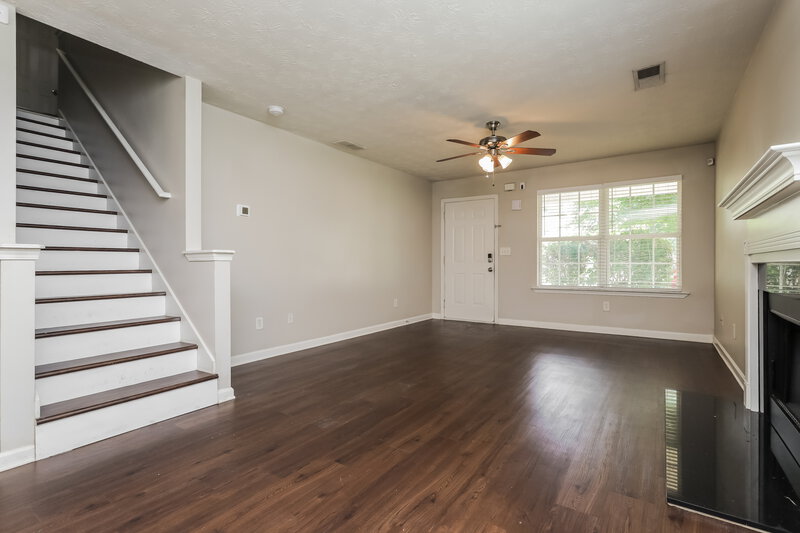 0/Mo, 1002 Allegiance Dr Locust Grove, GA 30248 Living Room View 2
