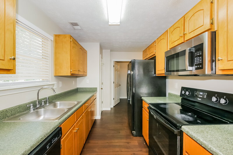 1,845/Mo, 1002 Allegiance Dr Locust Grove, GA 30248 Kitchen View