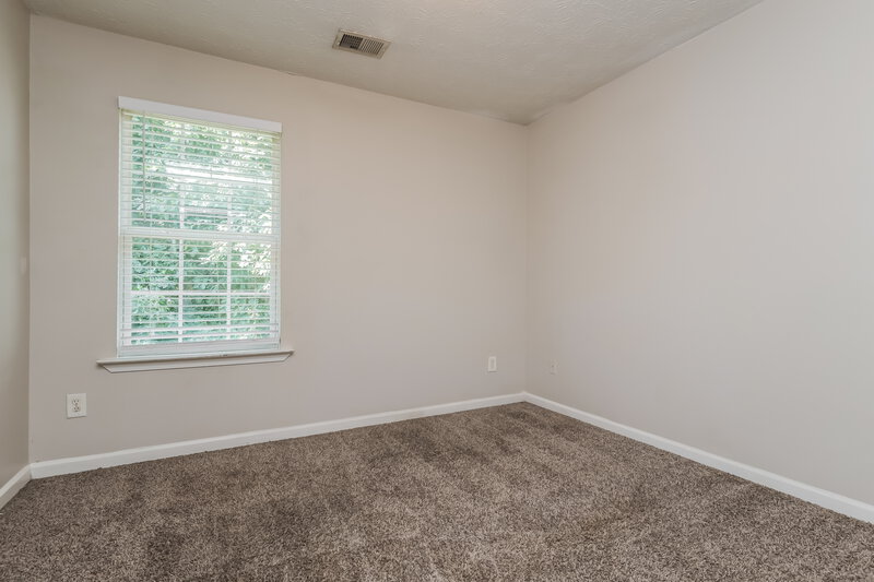 0/Mo, 1002 Allegiance Dr Locust Grove, GA 30248 Bedroom View 2