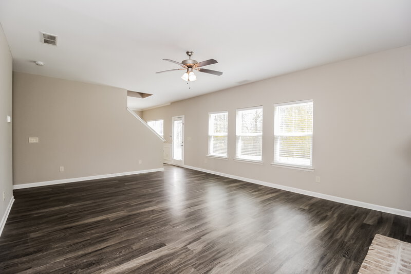 2,095/Mo, 308 Crescent Woode Dr Dallas, GA 30157 Living Room View 2