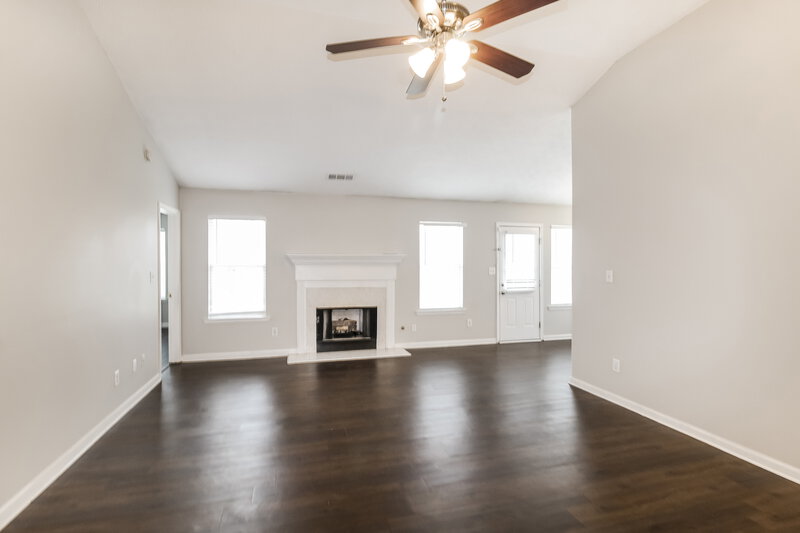 1,865/Mo, 513 Bentley Way McDonough, GA 30253 Living Room View