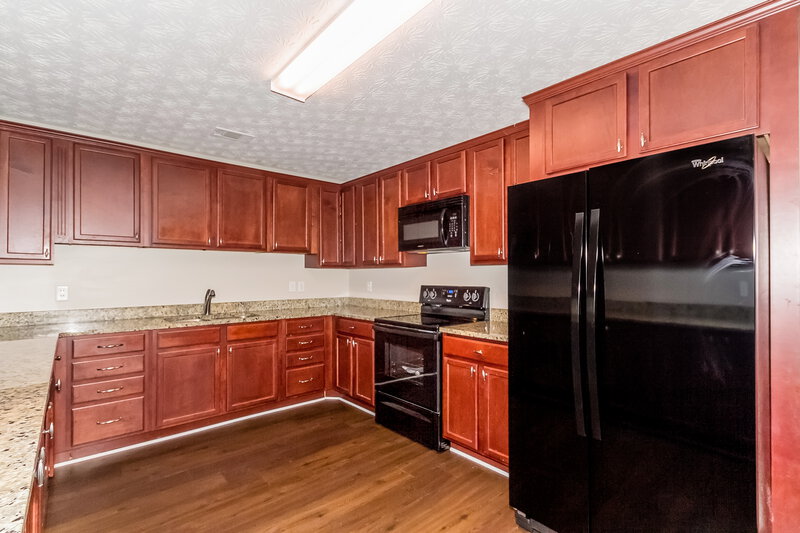 2,460/Mo, 117 Daisy Cir McDonough, GA 30252 Kitchen View 3