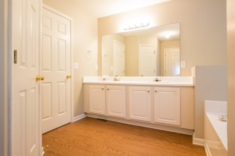 2,045/Mo, 4353 Stonecrest Dr Austell, GA 30106 Master Bathroom View