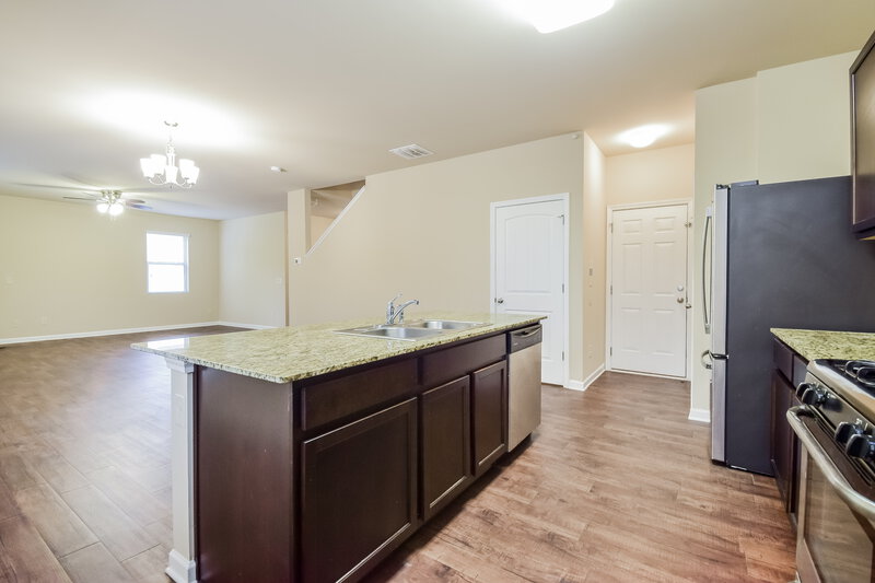 1,940/Mo, 31 Ivey Cottage Loop Dallas, GA 30132 Kitchen View