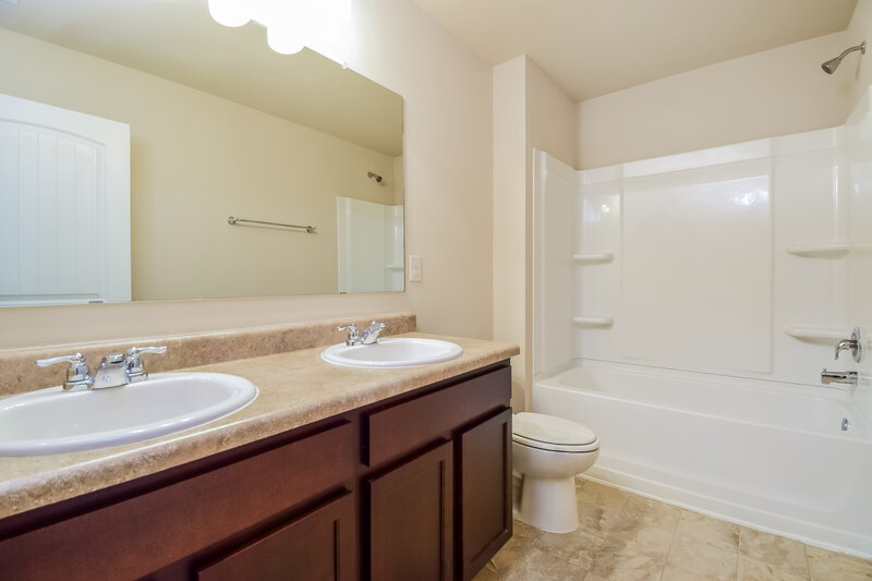 1,940/Mo, 31 Ivey Cottage Loop Dallas, GA 30132 Bathroom View