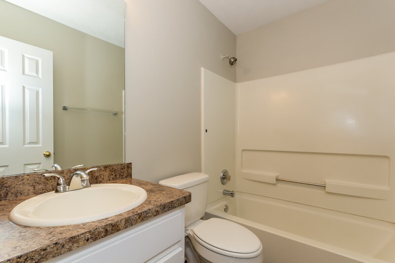 1,585/Mo, 2157 Kellington Dr McDonough, GA 30253 Bathroom View