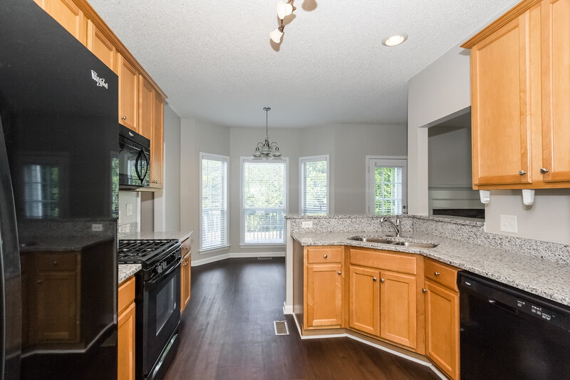 2,445/Mo, 3 Brightling Ln Newnan, GA 30265 Kitchen View 2
