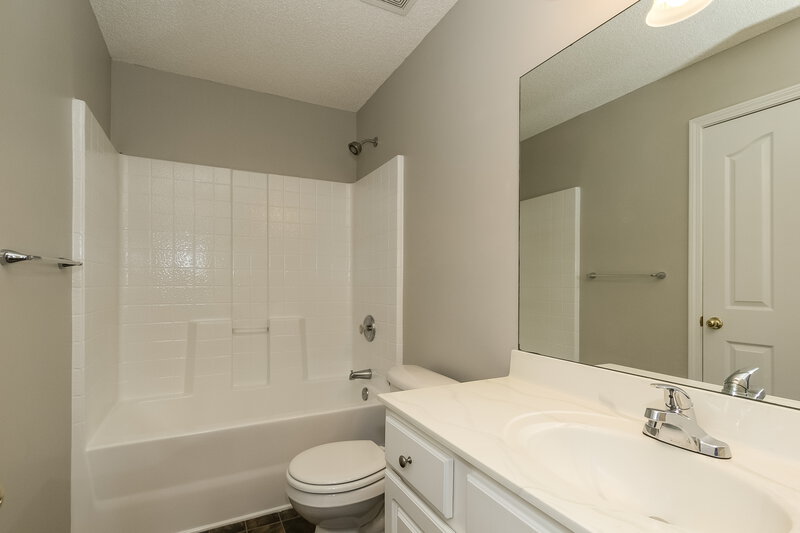 2,445/Mo, 3 Brightling Ln Newnan, GA 30265 Bathroom View