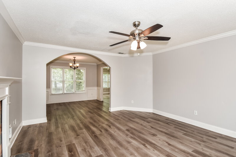 2,505/Mo, 4908 Heards Forest Dr NW Acworth, GA 30102 Living Room View 2