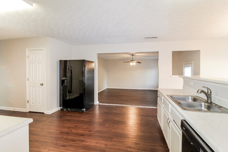 3,290/Mo, 670 Compton Ln McDonough, GA 30253 Kitchen View