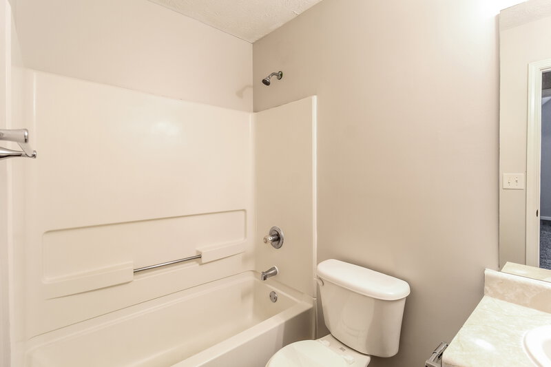 3,290/Mo, 670 Compton Ln McDonough, GA 30253 Bathroom View