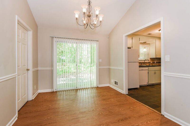 1,970/Mo, 153 Drury Ln NE Kennesaw, GA 30144 Dining Room View