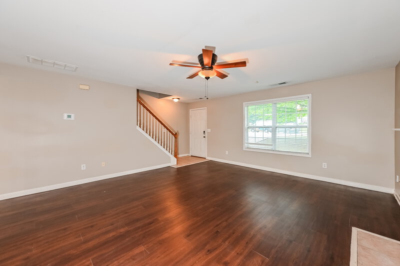 2,075/Mo, 854 Langley View Ct Loganville, GA 30052 Living Room View 2