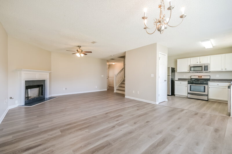 2,040/Mo, 1883 Roble Dr College Park, GA 30349 Dining Room View