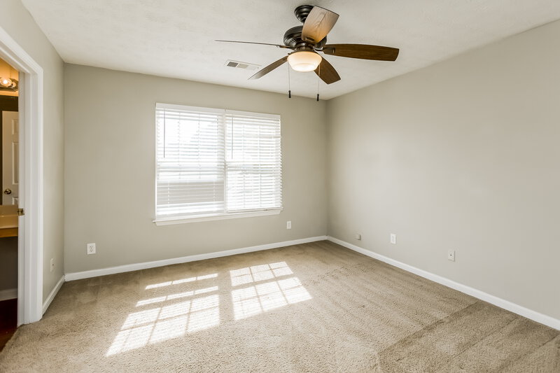 1,900/Mo, 652 Windcroft Cir NW Acworth, GA 30101 Main Bedroom View 2