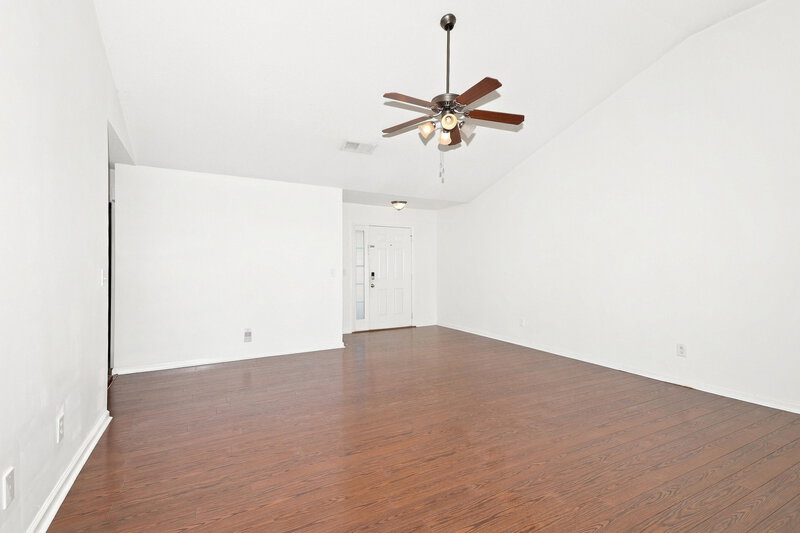 2,040/Mo, 3102 Delaware Loop McDonough, GA 30252 Living Room View