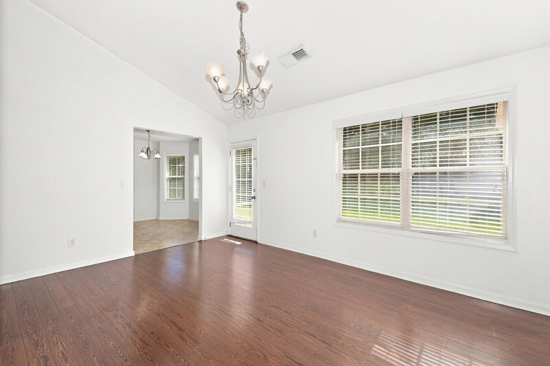 2,040/Mo, 3102 Delaware Loop McDonough, GA 30252 Dining Room View