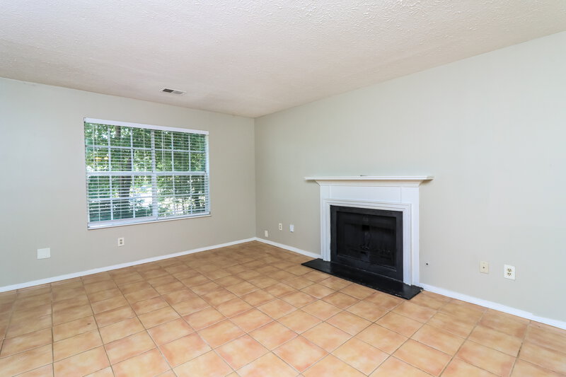 1,870/Mo, 1630 Carrie Spgs NW Kennesaw, GA 30144 Living Room View