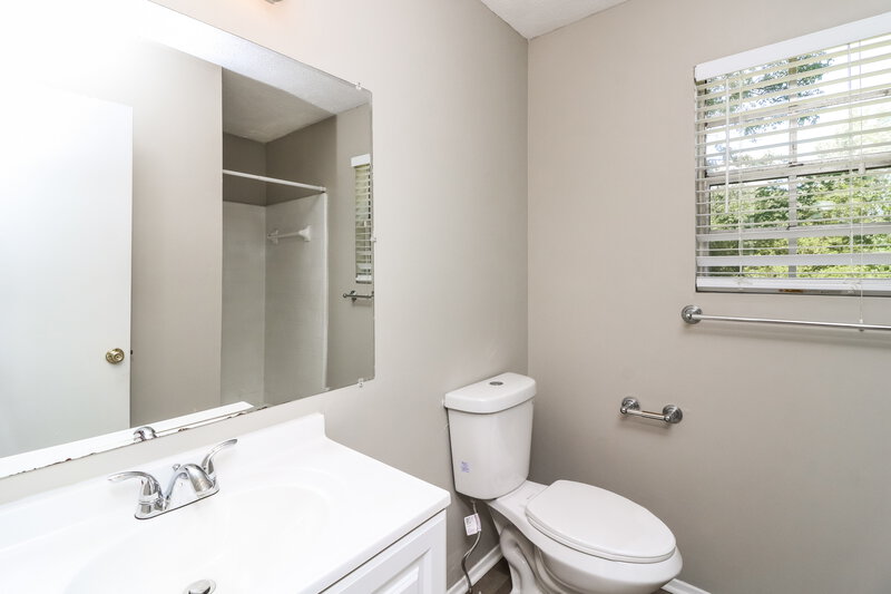 1,870/Mo, 1630 Carrie Spgs NW Kennesaw, GA 30144 Main Bathroom View