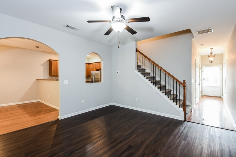 1,925/Mo, 121 Bethany Manor Dr Ball Ground, GA 30107 Living Room View 2