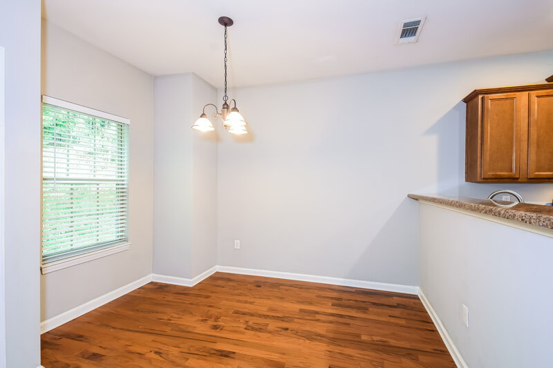 1,925/Mo, 121 Bethany Manor Dr Ball Ground, GA 30107 Dining Room View