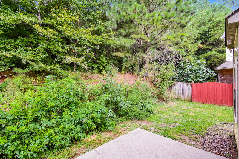 1,925/Mo, 121 Bethany Manor Dr Ball Ground, GA 30107 Backyard View