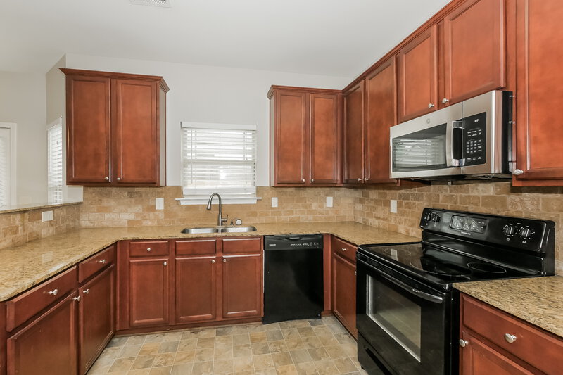 2,205/Mo, 632 Stevens Pl McDonough, GA 30252 Kitchen View