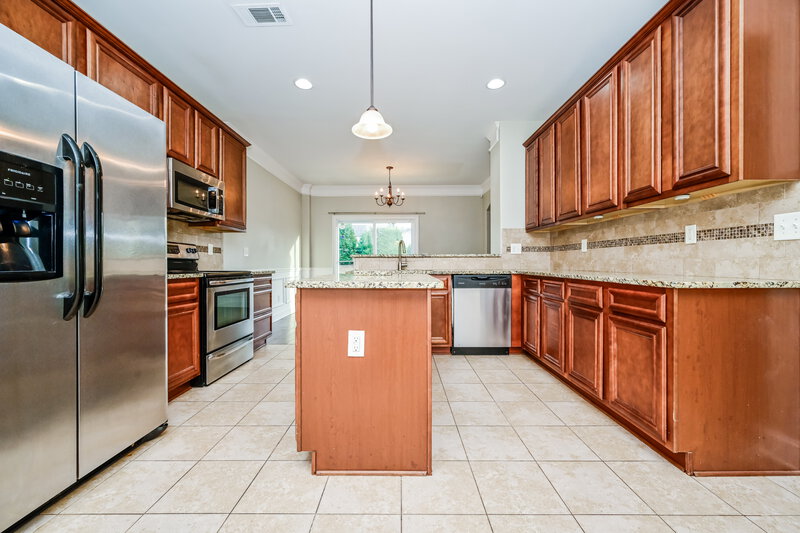 3,100/Mo, 205 Swem Ct McDonough, GA 30253 Kitchen View