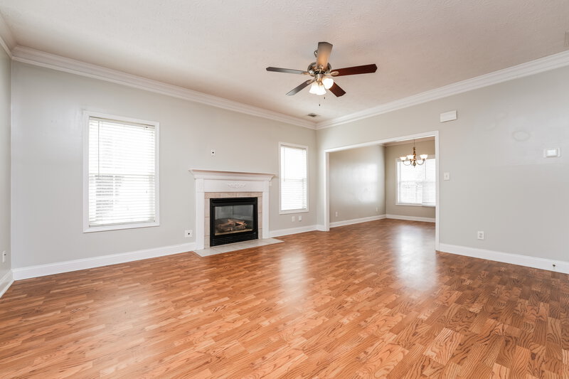 1,945/Mo, 2005 Towne Park Dr McDonough, GA 30252 Living Room View