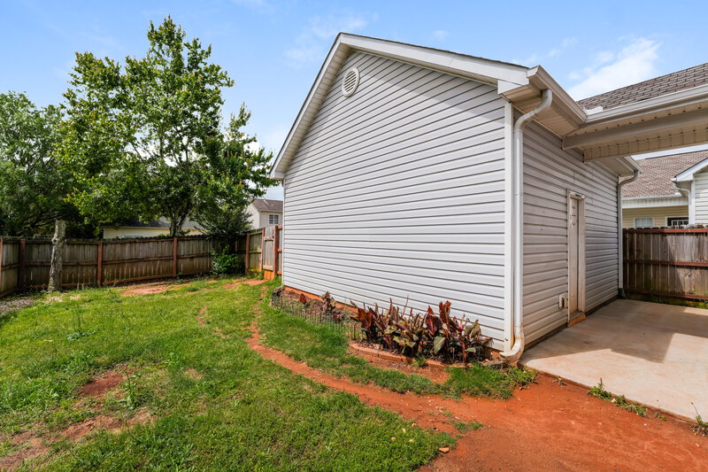 1,945/Mo, 2005 Towne Park Dr McDonough, GA 30252 Rear View