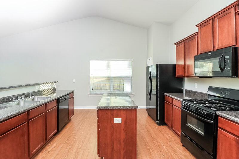 1,710/Mo, 117 Hill Side Way Hiram, GA 30141 Kitchen View