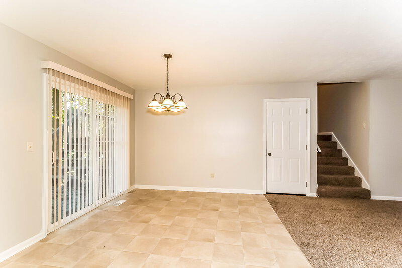 1,655/Mo, 91 Hearthstone Dr S Newnan, GA 30263 Dining Room View