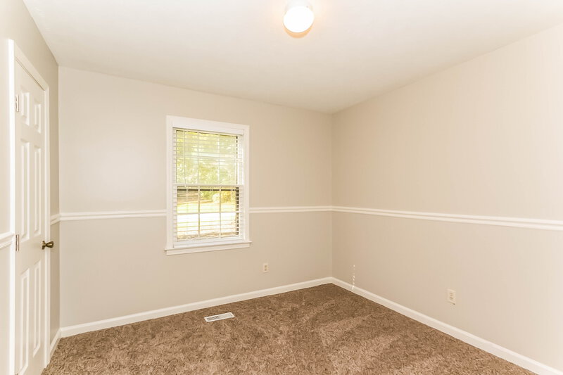 1,655/Mo, 91 Hearthstone Dr S Newnan, GA 30263 Bedroom View 2