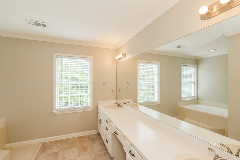 2,910/Mo, 1 Overlook Dr Newnan, GA 30265 Main Bathroom View