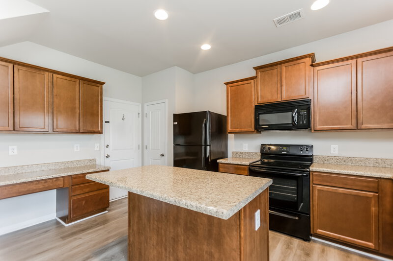 1,840/Mo, 37 Samuel Way NW Cartersville, GA 30121 Kitchen View