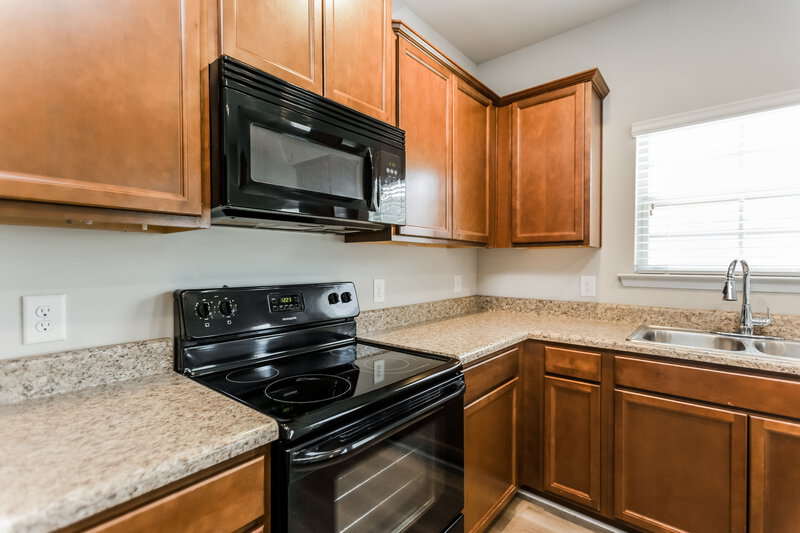 1,840/Mo, 37 Samuel Way NW Cartersville, GA 30121 Kitchen View 2