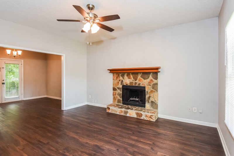 2,010/Mo, 4739 Gold Dust Trl Sugar Hill, GA 30518 Living Room View